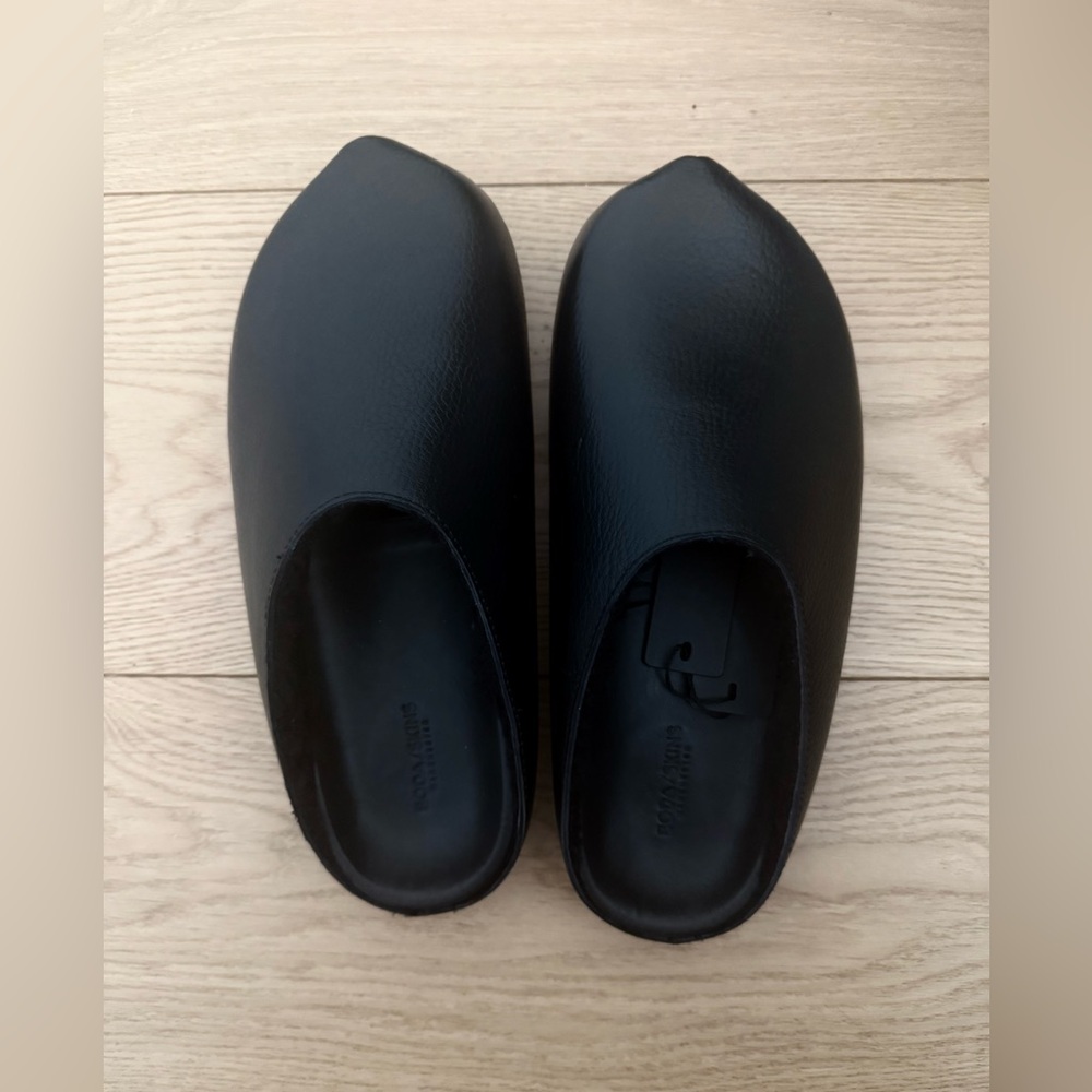 Elegant Boda Skin Black Women's (or unisex) Mules